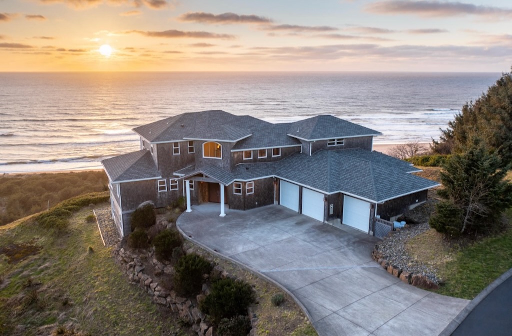 Neskowin oceanfront homes continue to attract buyers seeking Oregon Coast lifestyle properties.